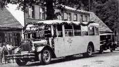bus1930s.jpg (9018 bytes)